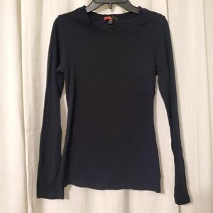 Black Longsleeve Shirt from Forever 21 (M)